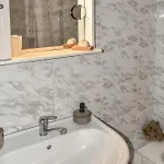 Apartment Nest View House