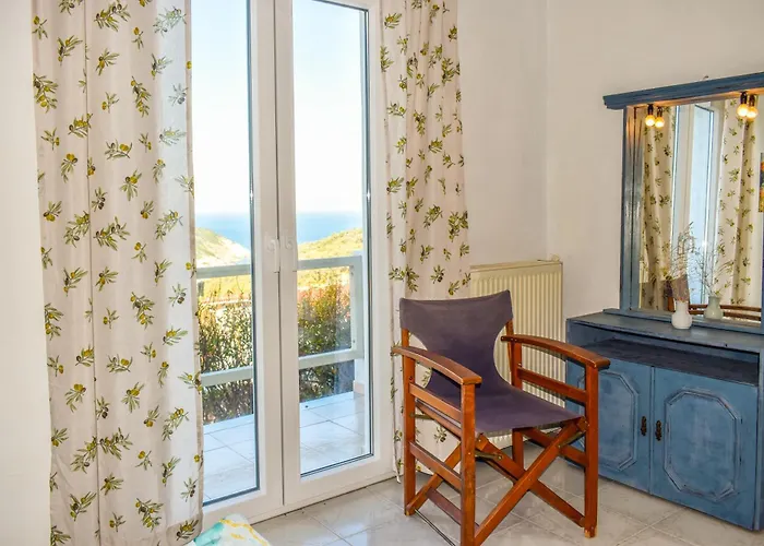 Nest View House Apartament *